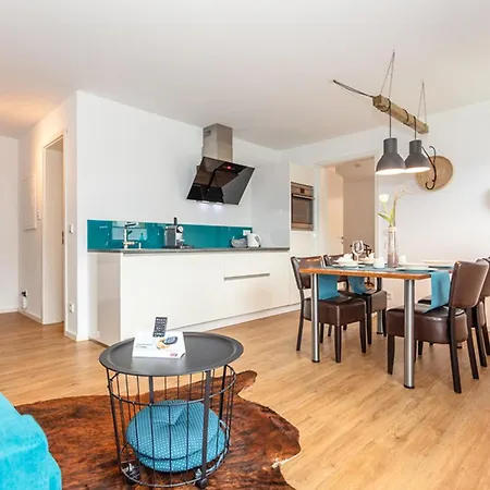 Boardinghouse Apartment *