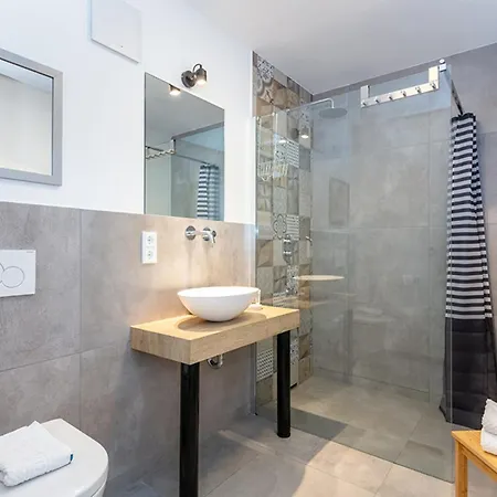 Apartment Boardinghouse