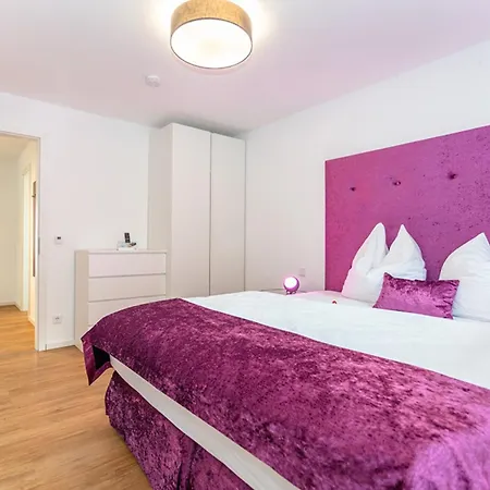 Boardinghouse Apartment *