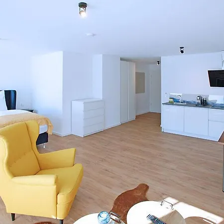 Boardinghouse Apartment